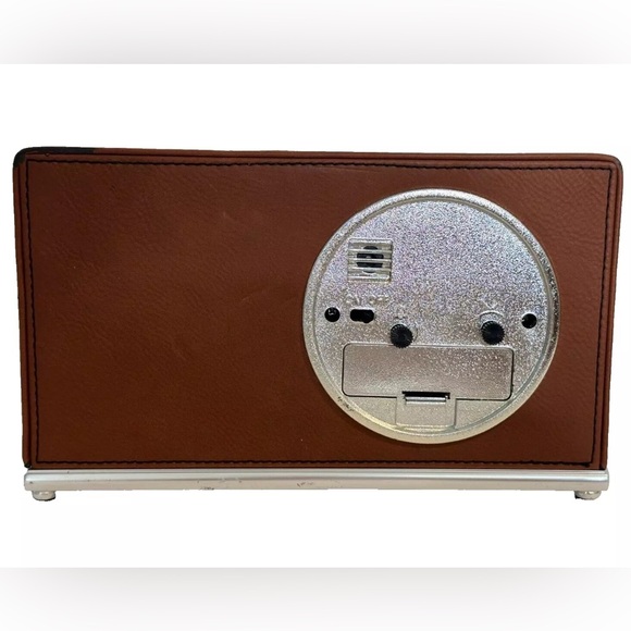 The BILLY GRAHAM Library 10 Year Anniversary Leather Bound Clock COLLECTIBLE - Picture 4 of 9